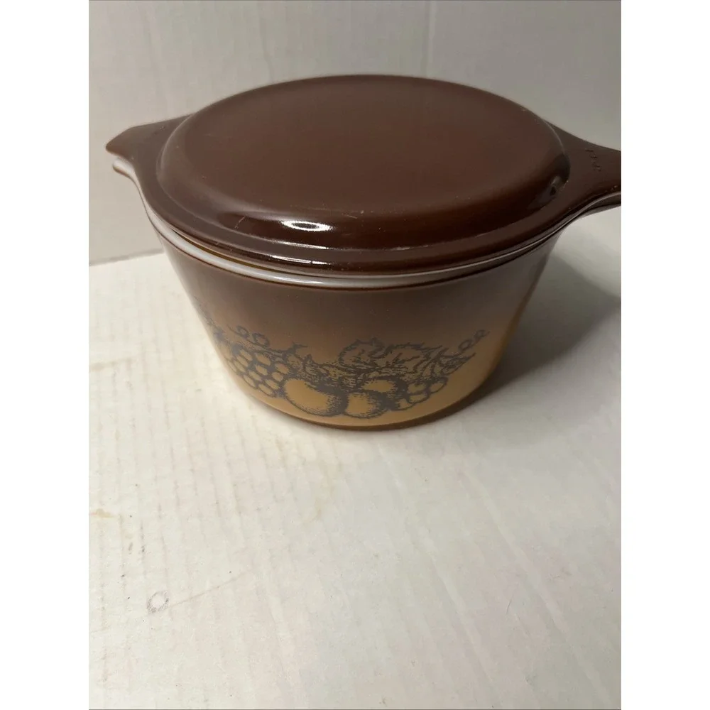 3 Vintage Pyrex Old Orchard 1qt Casserole Dishes 473 with 2 Brown Lids